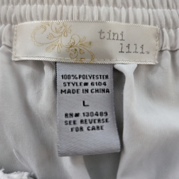 Strapless lightweight white snap up dress - Picture 4 of 7